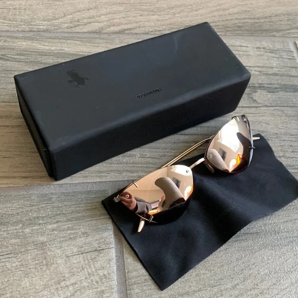 Vera Wang | Accessories | Vera Wang Careys Sunglasses | Poshmark display picture 1